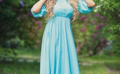 官方通报女生抗议男生偷窥:系恶作剧